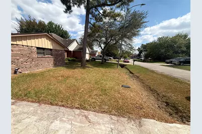 5201 Jezebel Street, Houston, TX 77033 - Photo 4