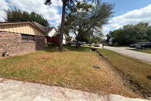 5201 Jezebel St, Houston, TX 77033 - Photo 4