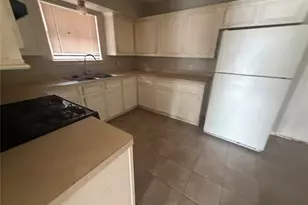 5201 Jezebel St, Houston, TX 77033 - Photo 18