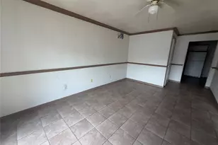 5201 Jezebel St, Houston, TX 77033 - Photo 12