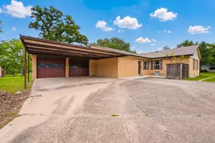 806 Mary Lake Dr, Bryan, TX 77802 - Photo 16