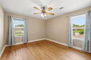 806 Mary Lake Dr, Bryan, TX 77802 - Photo 14