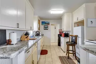 914 Treaty Dr, Surfside Beach, TX 77541 - Photo 16