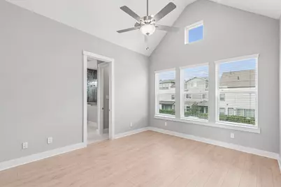 16026 Hayes Park Drive, Houston, TX 77079 - Photo 32