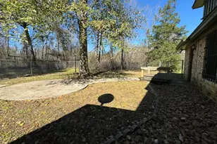2019 N Thompson St, Conroe, TX 77301 - Photo 14
