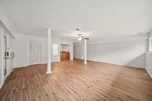 2019 N Thompson St, Conroe, TX 77301 - Photo 10