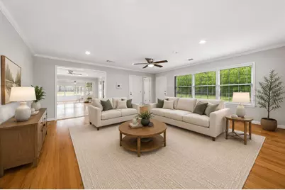 8511 Bluegate Street, Houston, TX 77025 - Photo 4