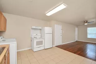500 W Pitts Ave, Pasadena, TX 77506 - Photo 10