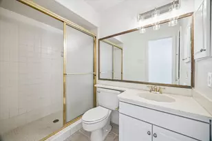 5827 Valley Forge Dr, Houston, TX 77057 - Photo 18