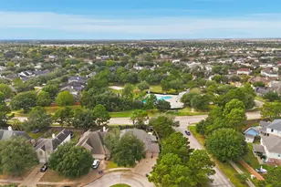 7527 Parkcross Pl, Cypress, TX 77433 - Photo 34