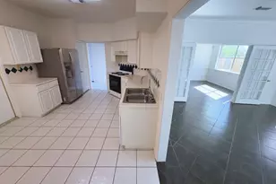 6658 Sharpstown Green Cir, Houston, TX 77036 - Photo 6