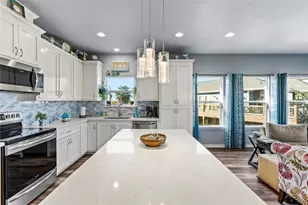 3260 Hidden Gold, Crystal Beach, TX 77650 - Photo 14