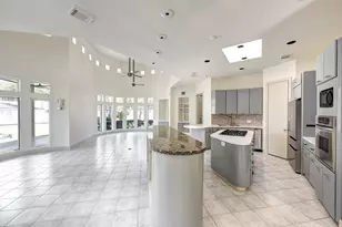 5304 Braeburn Dr, Bellaire, TX 77401 - Photo 8