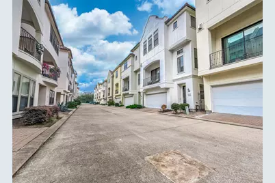 7210 Laguna Villas, Houston, TX 77036 - Photo 2