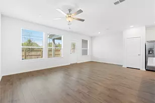 3015 Dovedale St, Pearland, TX 77584 - Photo 6
