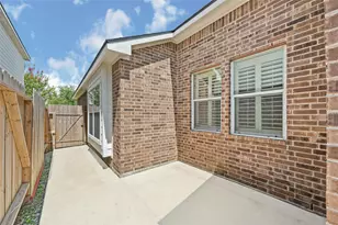 8618 E Highlands Crossing, Highlands, TX 77562 - Photo 24