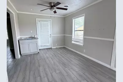428 Azalea Street, Lake Jackson, TX 77566 - Photo 6