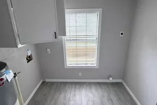 428 Azalea St, Lake Jackson, TX 77566 - Photo 12