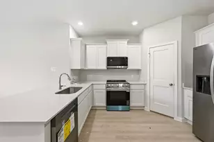10615 Crockett Meadows Blvd, Conroe, TX 77306 - Photo 12