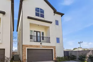 880 Wakefield Dr, Houston, TX 77018 - Photo 2