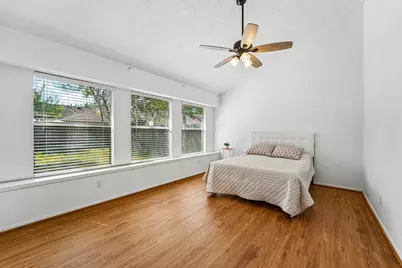 10219 Sand Pass Lane, Houston, TX 77064 - Photo 18