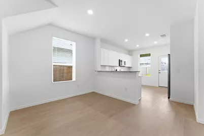 26017 Hampshire Drive, Magnolia, TX 77355 - Photo 6