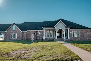 9018 Water Point Dr, Beach City, TX 77523 - Photo 2