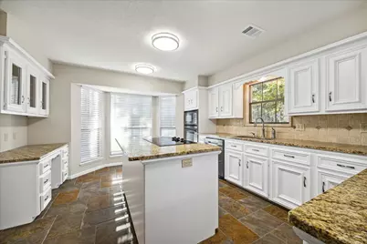 4 Falling Star Road, The Woodlands, TX 77381 - Photo 8