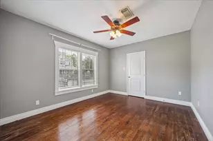 2101 Lawrence St, Houston, TX 77008 - Photo 4