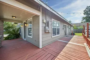 2101 Lawrence St, Houston, TX 77008 - Photo 8