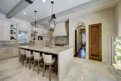5610 Lynbrook Drive, Houston, TX 77056 - Photo 14