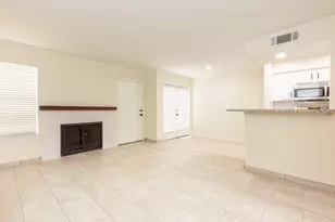 14600 Fonmeadow Dr, Houston, TX 77035 - Photo 10
