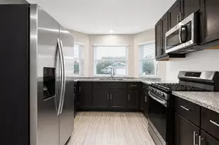 9114 Golden Sunshine Dr, Houston, TX 77064 - Photo 4