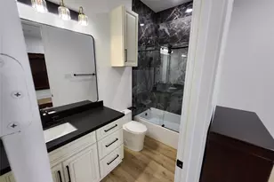 207 Carl St, Houston, TX 77009 - Photo 12