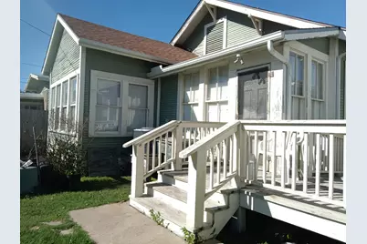 3527 Avenue R 1/2, Galveston, TX 77550 - Photo 2