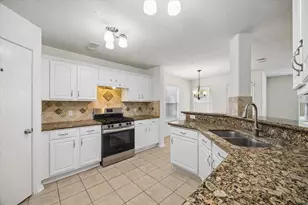 147 N Vesper Bend Cir, The Woodlands, TX 77382 - Photo 10