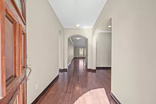 7202 Lyndhurst Village Ln, Spring, TX 77379 - Photo 4