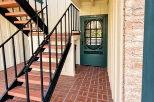 8225 Kingsbrook Rd, Houston, TX 77024 - Photo 10