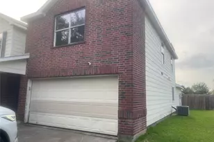 627 Sweet Flower Dr, Houston, TX 77073 - Photo 2