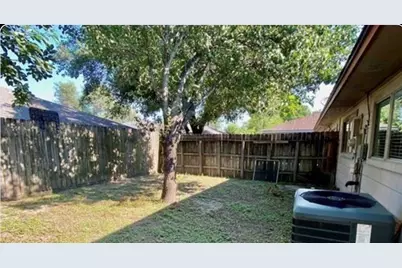 11013 Crenchrus Court, Houston, TX 77086 - Photo 12