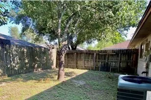 11013 Crenchrus Ct, Houston, TX 77086 - Photo 12