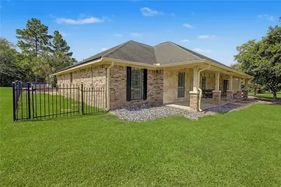 16558 Green Meadow Loop, Willis, TX 77318 - Photo 4
