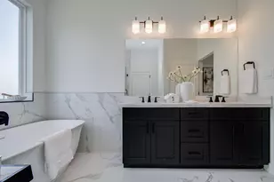 8702 Ojeman Villas Dr, Houston, TX 77055 - Photo 18