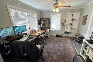 214 Palmyra St, Houston, TX 77022 - Photo 2