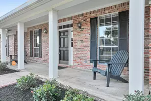 3910 Cypress Point Dr, Beaumont, TX 77707 - Photo 12