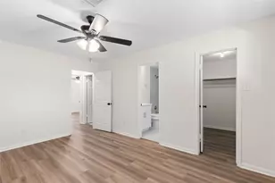 907 Avenue B, Sweeny, TX 77480 - Photo 16