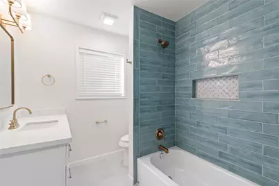 907 Avenue B, Sweeny, TX 77480 - Photo 20