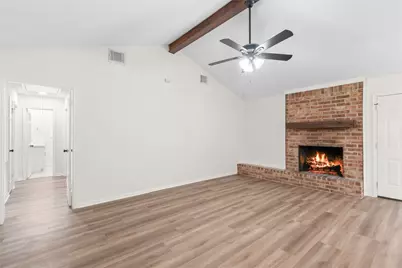 907 Avenue B, Sweeny, TX 77480 - Photo 6