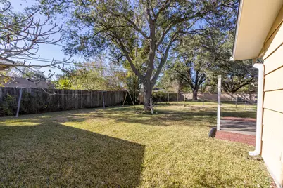 6131 Darnell Street, Houston, TX 77074 - Photo 32