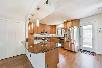 2601 S Braeswood Boulevard #105, Houston, TX 77025 - Photo 6